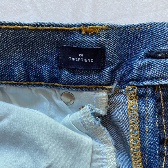 Women’s GAP Embroidered Girlfriend Jeans- Size 26 - Picture 6 of 8